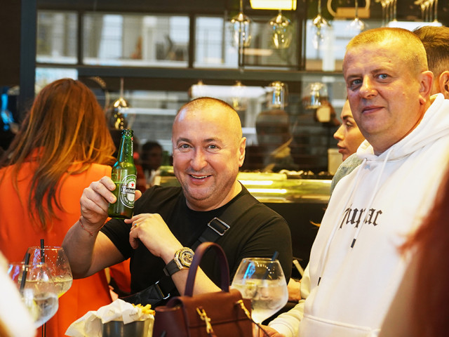 Gosti restorana Pevač Radiša Trajković Đani na otvaranju SMASHER&CO restorana u Beogradu na vodi