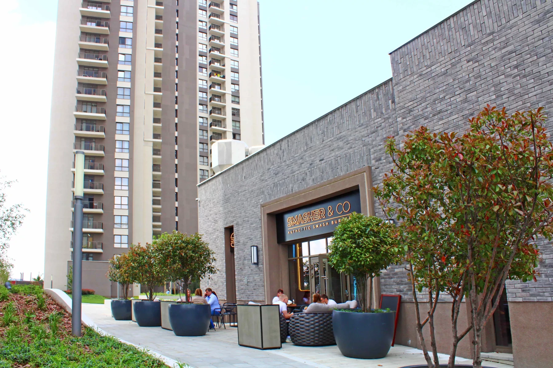 smasher-and-co-BW Smasher and co-burgers