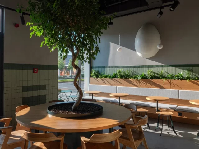 eggz-enterijer The interior of Eggz in Belgrade Waterfront.