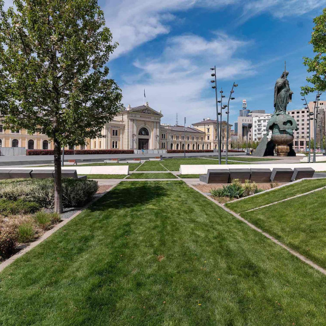 Construction progress of the restoration of Sava Square.