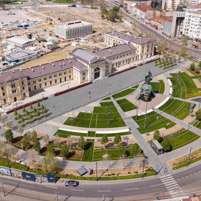 Construction progress of the restoration of Sava Square.