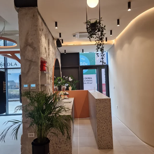 Ulaz u fitnes studio Treniraj sa Majom u Beogradu na vodi.