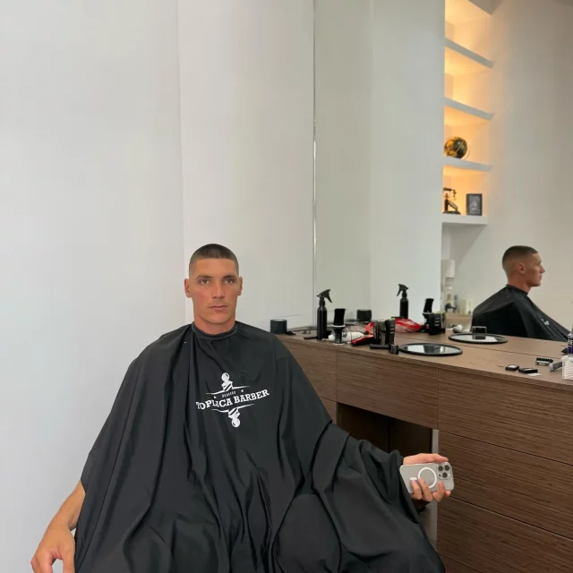 bw-toplica-barber-musterija bw-toplica-barber-musterija