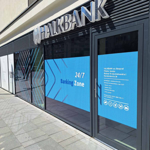 bw-halkbank Halkbank in Belgrade Waterfront.