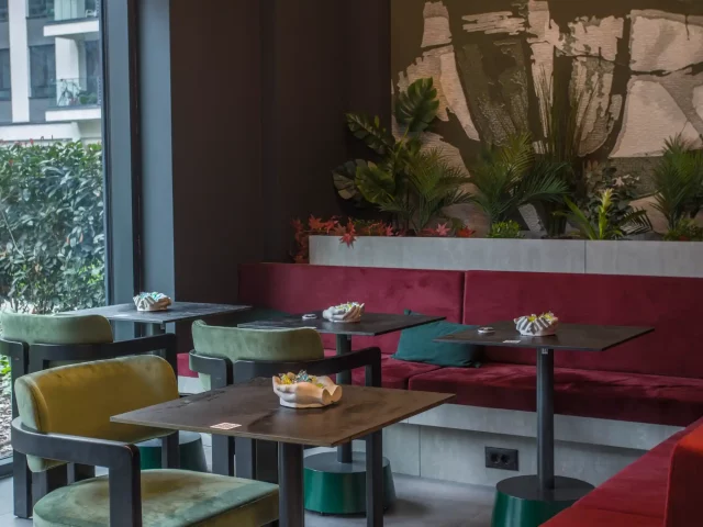 tyman-na-vodi-enterijer_ Enterijer Tyman na Vodi u BW Eterni, u Beogradu na vodi.