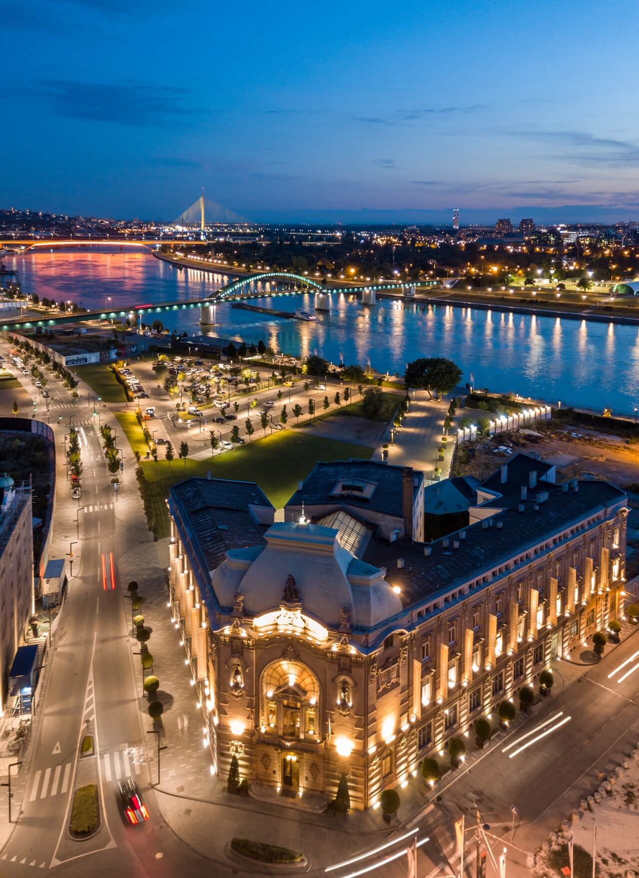 Geozavod Geozavod building at night