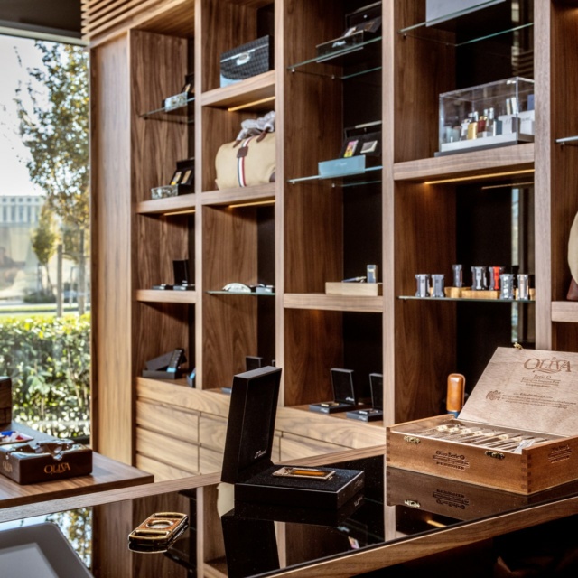 Tabacalera-Cigare-i-oprema-za-cigare-min Tabacalera-Cigare-i-oprema-za-cigare-min